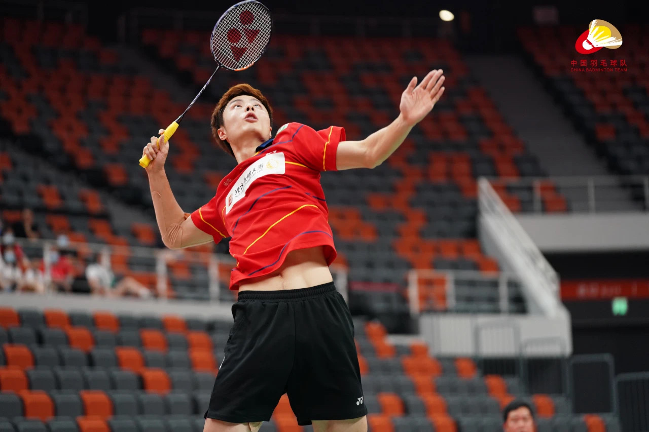 让人对其未 让人对其未