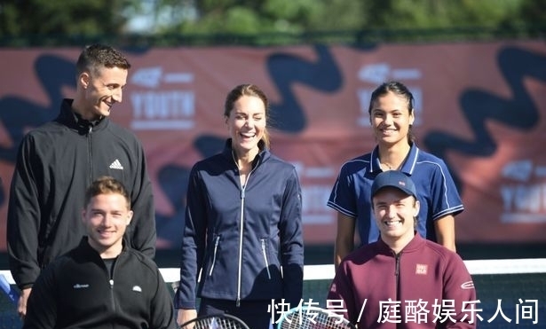 更是球迷与 更是球迷与