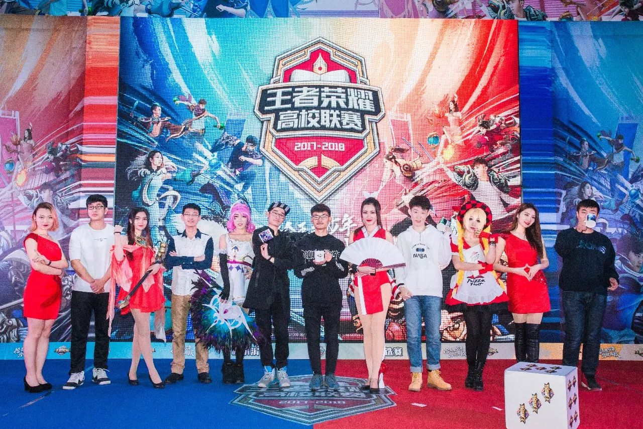 她从开局开 她从开局开