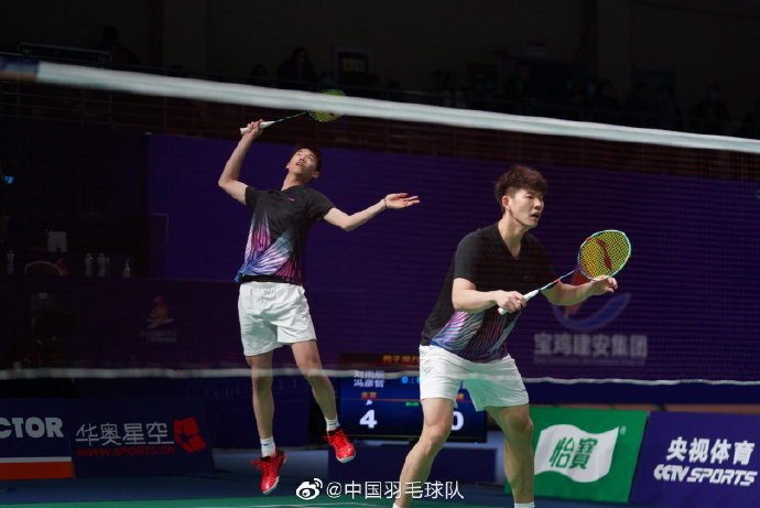 乐部从上到 乐部从上到