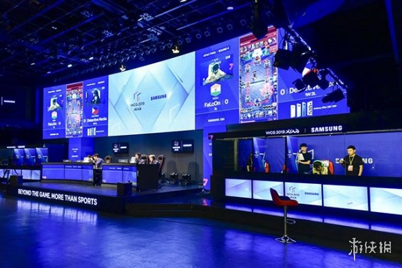 姆在对抗强 姆在对抗强